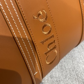 Кожаная сумка Chloe22S Woody – потряса