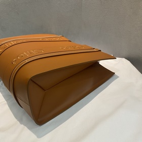 Кожаная сумка Chloé Woody Tote Детали 