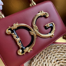 [Dolce & Gabbana] Новинка. Артик