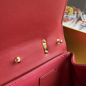 [Dolce & Gabbana] Новинка. Артик