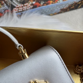 [Dolce & Gabbana] Новинка. Артик