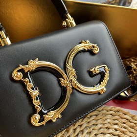 [Dolce & Gabbana] Новинка. Артик