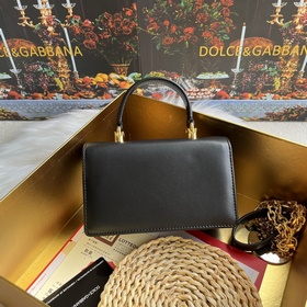 [Dolce & Gabbana] Новинка. Артик
