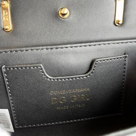 [Dolce & Gabbana] Новинка. Артик