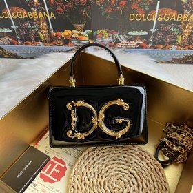 [Dolce & Gabbana] Новинка. Артик