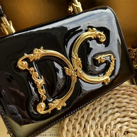 [Dolce & Gabbana] Новинка. Артик