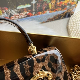 [Dolce & Gabbana] Новинка. Артик