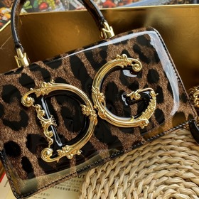 [Dolce & Gabbana] Новинка. Артик