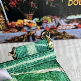 Dolce & Gabbana Кожаная сумка чере