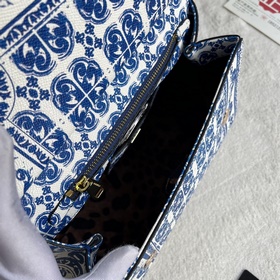 Dolce & Gabbana Кожаная сумка чере
