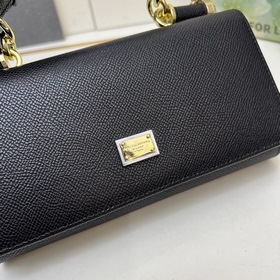Dolce & Gabbana Импортная кожа  