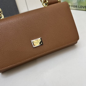 Dolce & Gabbana Импортная кожа  