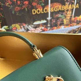 [Dolce & Gabbana] Новинка. Артик