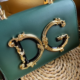 [Dolce & Gabbana] Новинка. Артик