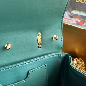 [Dolce & Gabbana] Новинка. Артик