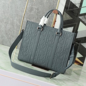 Темно-серый принт Dior Gravity... 27