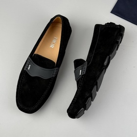Новая коллекция DIOR теперь доступна в