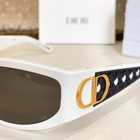 МОДЕЛЬ DIOR： VeryDior S3F РАЗМЕР： диам