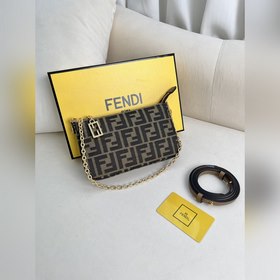 Сумка FENDI Monogram Представляем ва