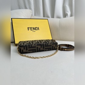 Сумка FENDI Monogram Представляем ва