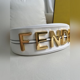 Белая сумка Fendipraphy большого разме