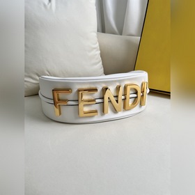 Белая сумка Fendipraphy большого разме