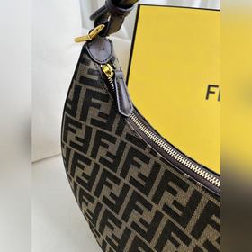 Fendipraphy Oversized Сумка Fendipra