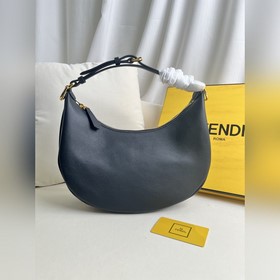 Черная большая сумка Fendipraphy под м