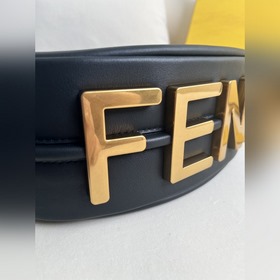 Черная большая сумка Fendipraphy под м