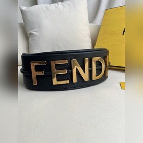 Черная большая сумка Fendipraphy под м