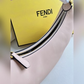 Розовая большая сумка Fendipraphy под 