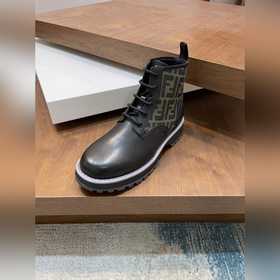 FENDI - Fendi  Ботинки на шнурках из