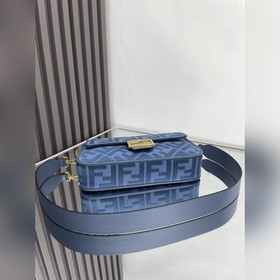 FENDI Лимитированная серия ярких вышит