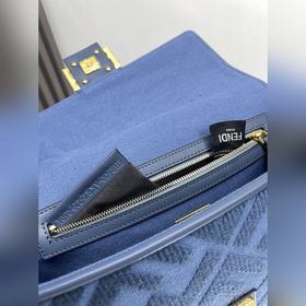FENDI Лимитированная серия ярких вышит