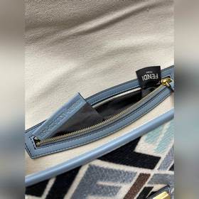 FENDI Лимитированная серия ярких вышит