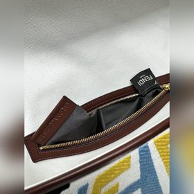 FENDI Лимитированная серия ярких вышит