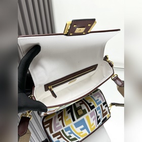FENDI Лимитированная серия ярких вышит