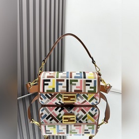 FENDI Лимитированная серия ярких вышит