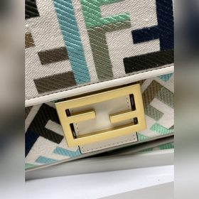 FENDI Лимитированная серия ярких вышит