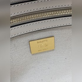 FENDI Лимитированная серия ярких вышит