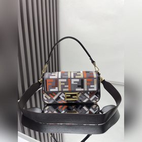 FENDI Лимитированная серия ярких вышит