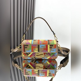 FENDI Лимитированная серия ярких вышит
