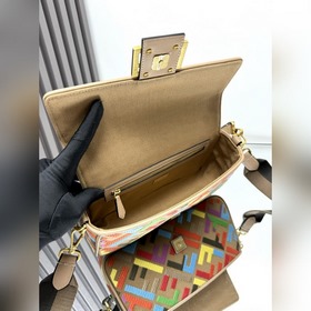 FENDI Лимитированная серия ярких вышит