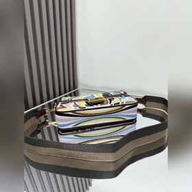 FENDI Лимитированная серия ярких вышит