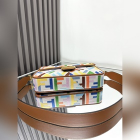 FENDI Лимитированная серия ярких вышит