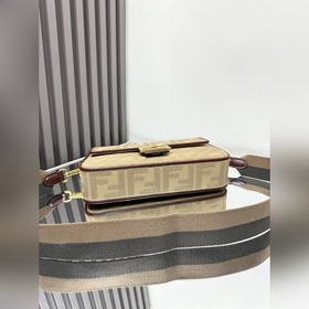FENDI Лимитированная серия ярких вышит