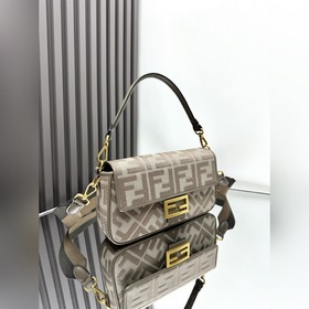 FENDI Лимитированная серия ярких вышит
