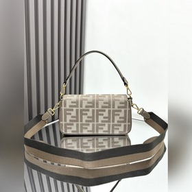 FENDI Лимитированная серия ярких вышит