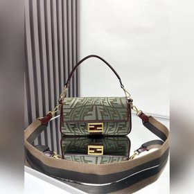 FENDI Лимитированная серия ярких вышит