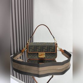 FENDI Лимитированная серия ярких вышит